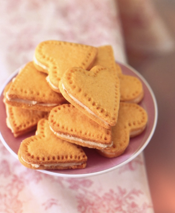 Image of Nigella's Custard Cream Hearts