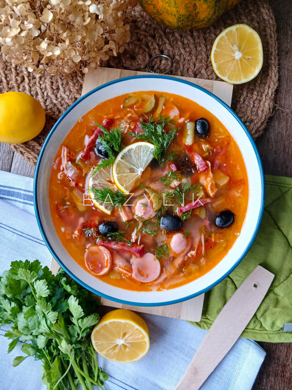 Ukrainian Solyanka – A Hearty and Tangy Meat Soup